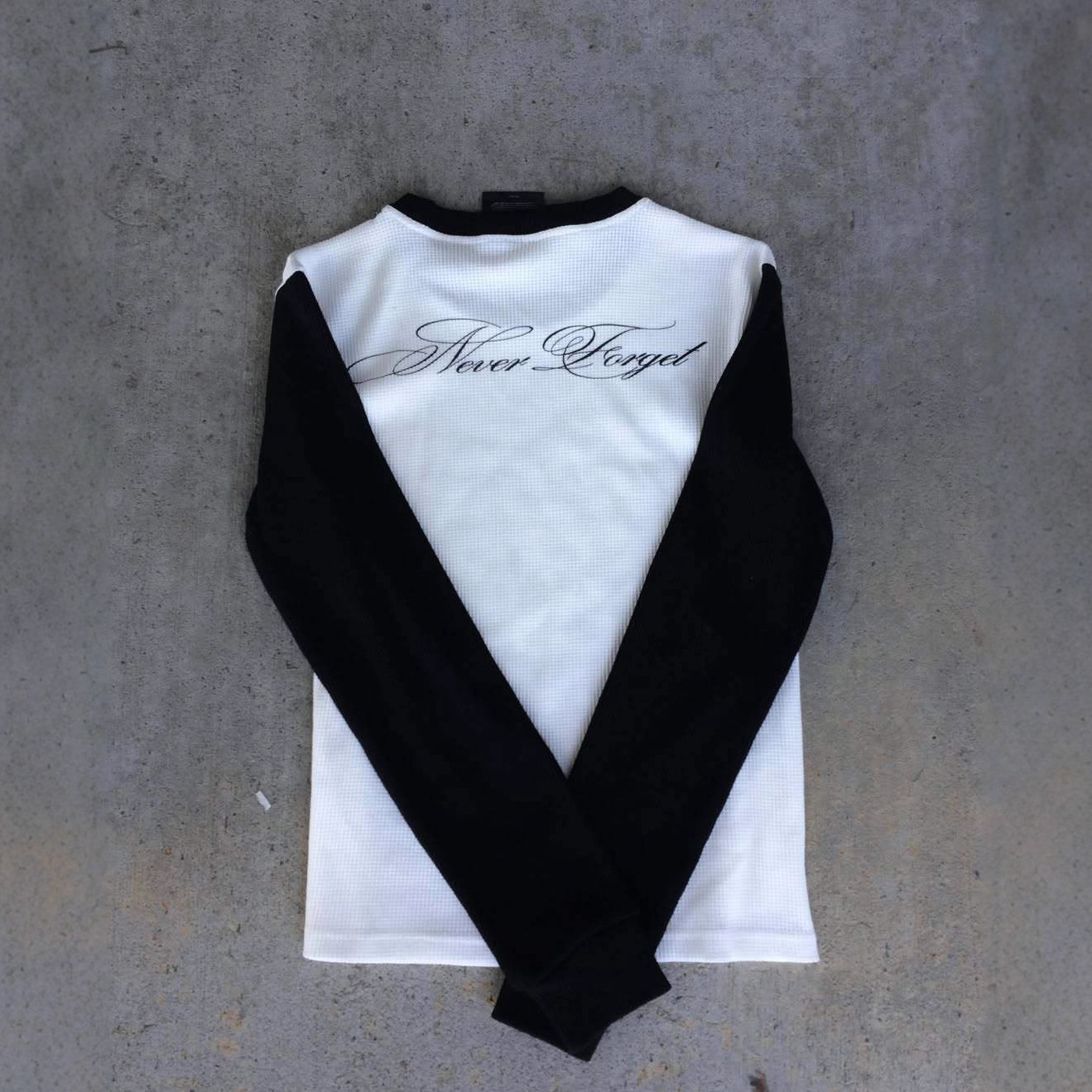 Neues Langarm-T-Shirt Dunkles  – Mens Formal Bewertung und Preis